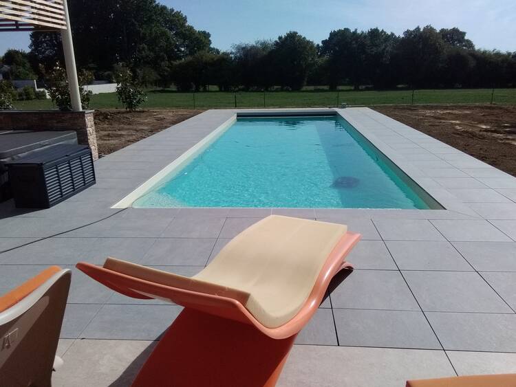 Piscine Laroche - piscine de 12 par 4 chateaubriant